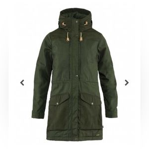 SINGI WOOL PADDED PARKA W DEEP FOREST—Fjallraven
